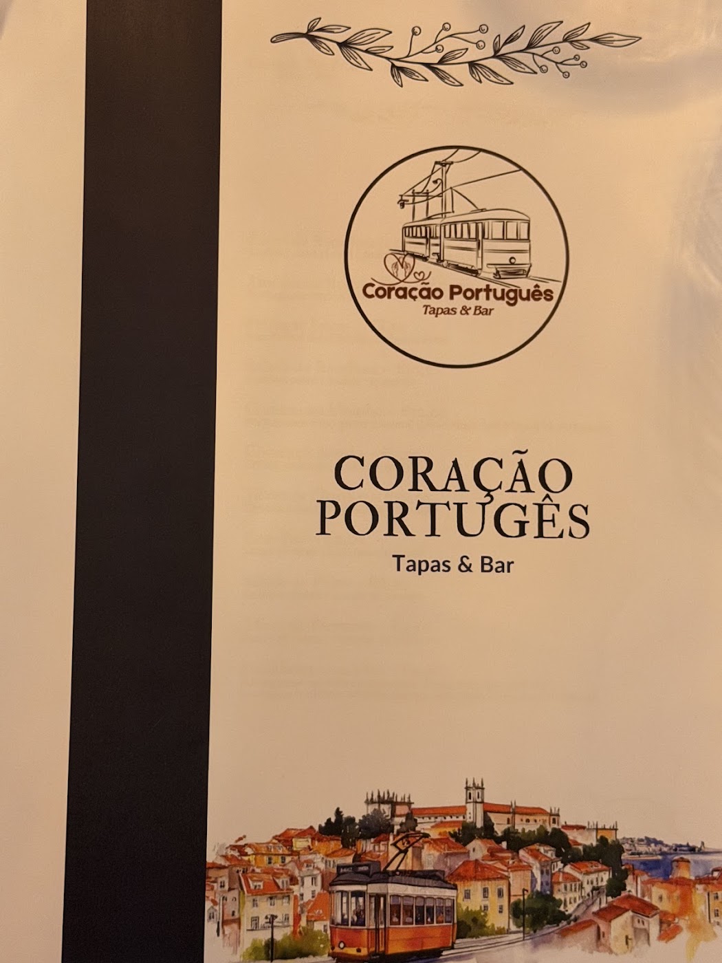Coração Português Restaurante at the table